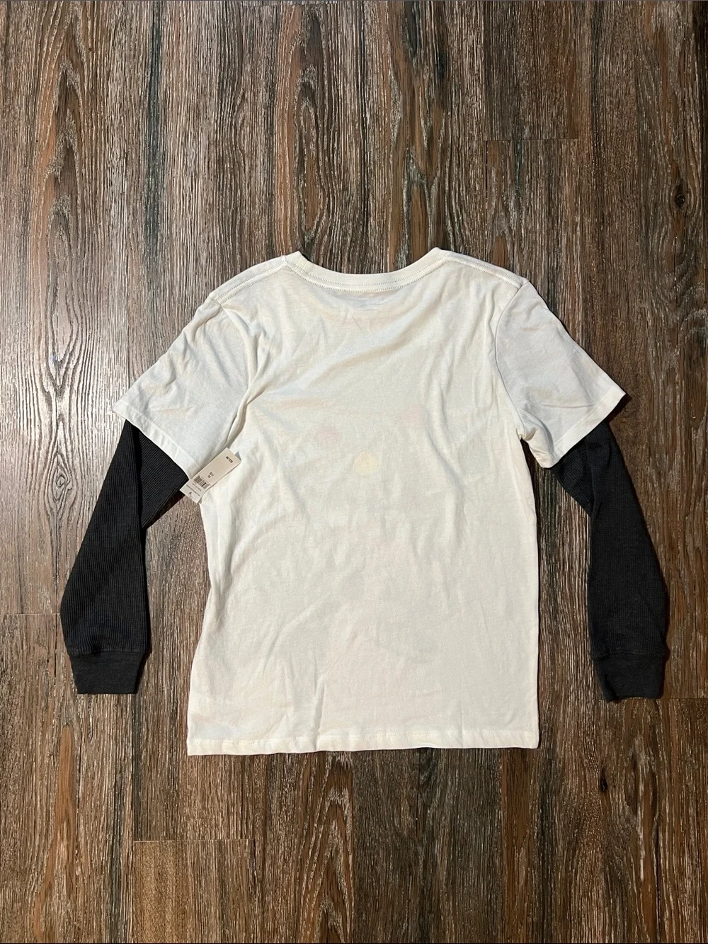 GAP XL Layered-Look Tee with Charcoal Sleeves and Christmas Ice Skate Moos